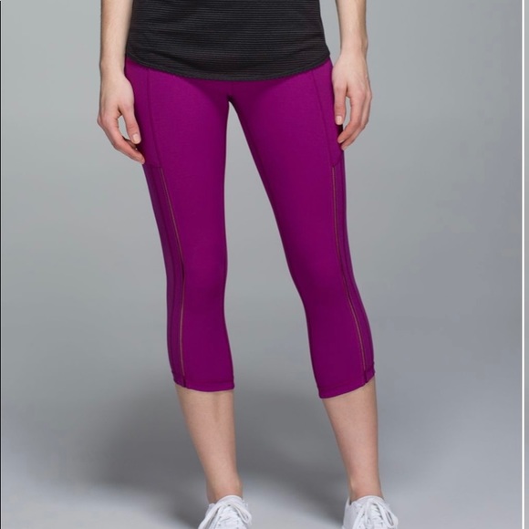 Lululemon Hot to Street Crops - Regal Plum - Picture 3 of 7